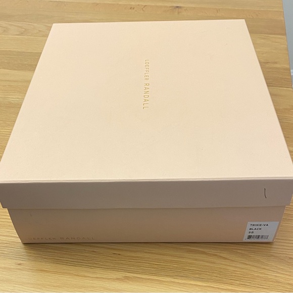 New in Box Loeffler Randall size 9 Trixie Black Zip Front Lug Boot - Picture 9 of 9